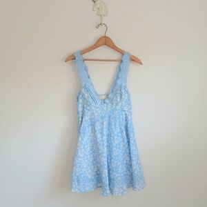 👗Altar'd State - Blue - V Neck - Floral - Lace Trim - Mini Dress - Size Small🦢